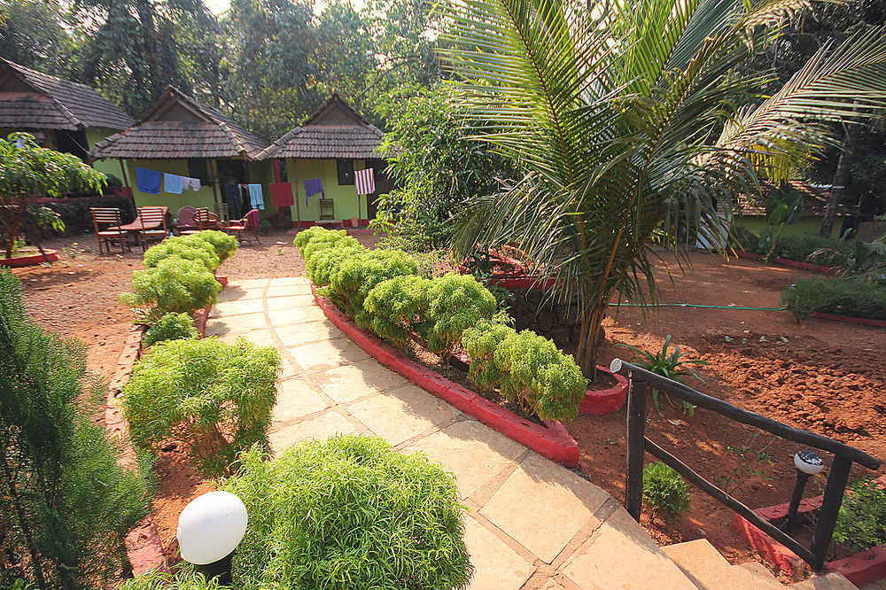 Curlies Zulu Land Anjuna Exterior foto