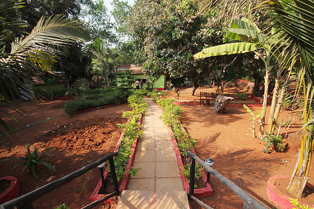 Curlies Zulu Land Anjuna Exterior foto
