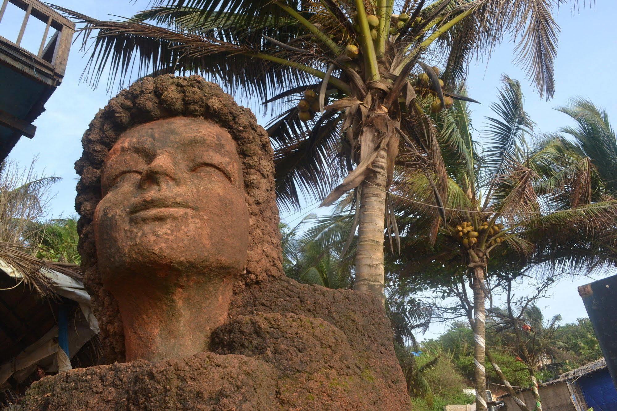 Curlies Zulu Land Anjuna Exterior foto