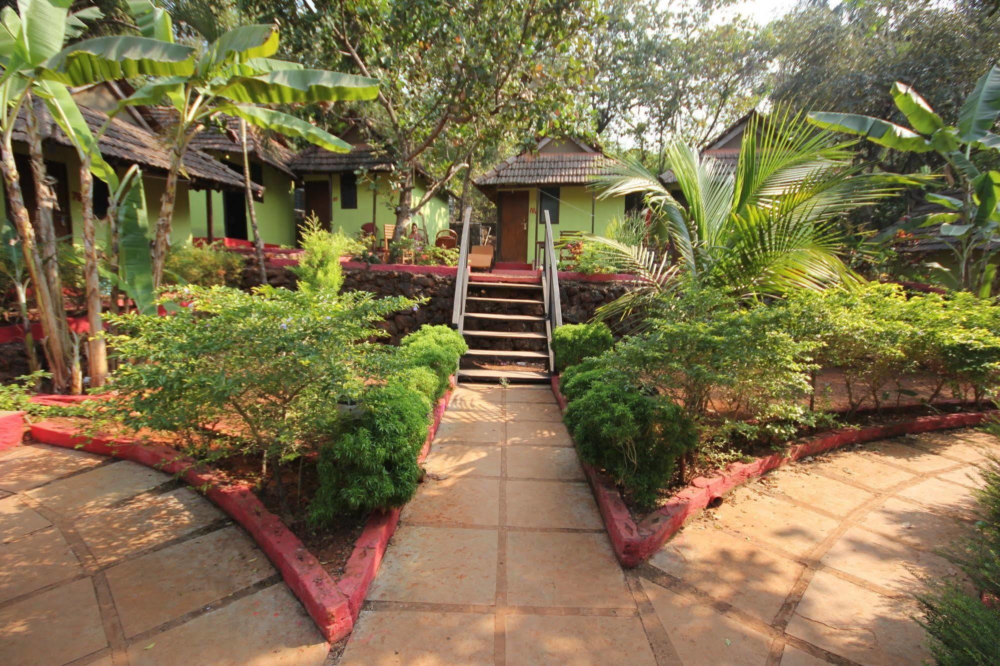 Curlies Zulu Land Anjuna Exterior foto